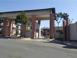 3 Bed Apartment in Noordwyk