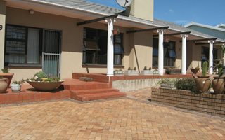 3 Bedroom House in Grabouw