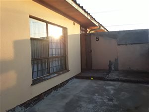 3 Bed House in Klein Begin