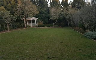 999 m² Land available in Golden Hill