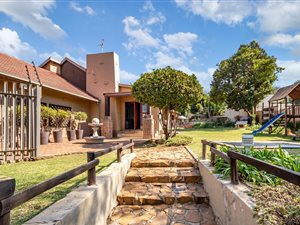 3 Bed House in Blairgowrie
