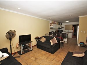 2 Bed Townhouse in Kuilsriver