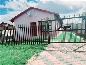 3 Bed House in Estcourt