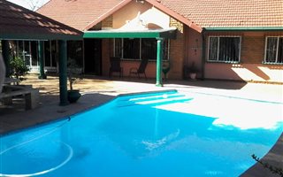4 Bedroom House in Weavind Park