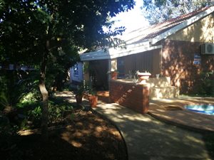 3 Bed House in Geelhoutpark