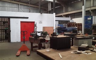 1850 m² Industrial space in Delville