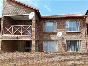 2 Bed Apartment in The Reeds