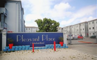 2 Bedroom Apartment in Lansdowne