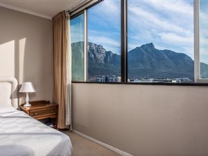 2 Bed Apartment in Claremont Upper