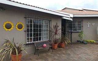 4 Bedroom House in Sonneveld