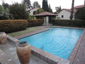 2 Bed Townhouse in Benmore Gardens