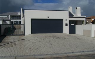 4 Bedroom House in Myburgh Park