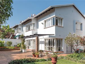 3 Bed Duplex in Essexwold