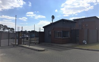 2 Bedroom Apartment in Esther Park