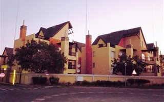 1 Bedroom Apartment in Clubview