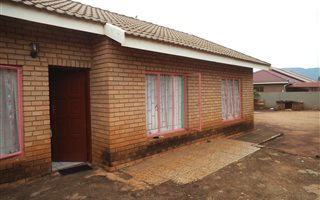 3 Bedroom House in Nylpark