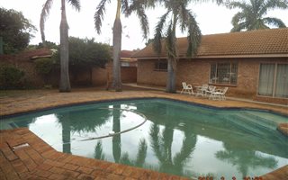 3 Bedroom House in Chroom Park