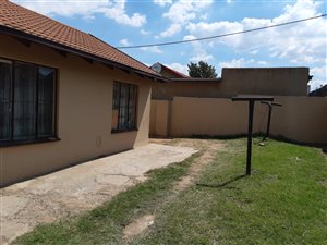 2 Bed House in Kaalfontein
