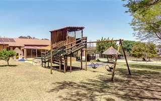 4 Bedroom House in Ruimsig