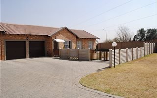 3 Bedroom Townhouse in Meyerton
