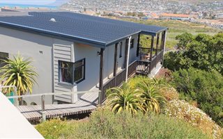 4 Bedroom House in Clovelly