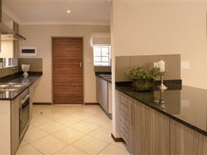 3 Bed Simplex in Mooikloof Ridge