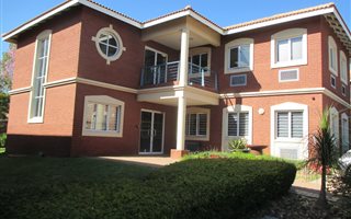 306 m² Commercial space in Bryanston