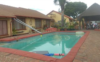 4 Bedroom House in Elandspark