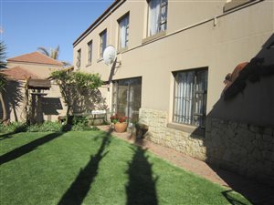 3 Bed Townhouse in Mantevrede