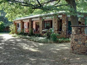 5 Bed House in Irene