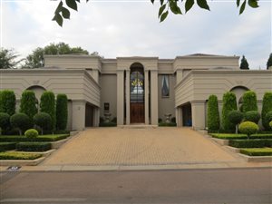 4 Bedroom House in Centurion Golf Estate
