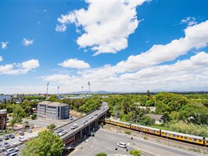 2 Bed Apartment in Claremont Upper