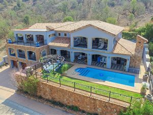 4 Bed House in Port D Afrique