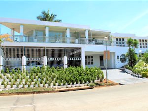 4 Bed House in Orient Heights