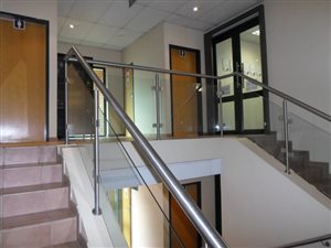 1400 m² Office Space in Irene
