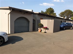 3 Bed Townhouse in Floracliffe