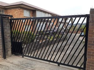 1 Bed Townhouse in Townsview