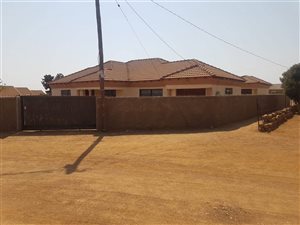 3 Bed House in Soshanguve