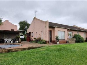 3 Bed House in Bisley