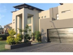 3 Bed House in Midlands Estate