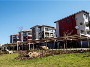 3 Bed Apartment in Lonehill