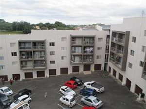 2 Bed Apartment in Woodhurst