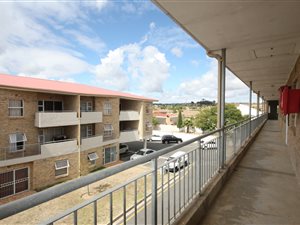 2 Bedroom Apartment in Uitzicht