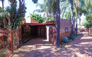 3 Bedroom House in La Montagne