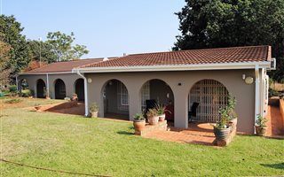 2.7 ha Farm in Protea Ridge