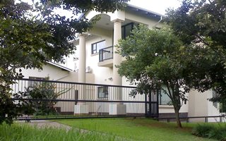 2 Bedroom House in Valhalla