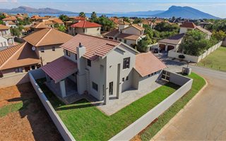 3 Bedroom House in Melodie
