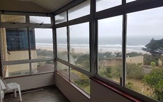3 Bedroom Apartment in Illovo Beach