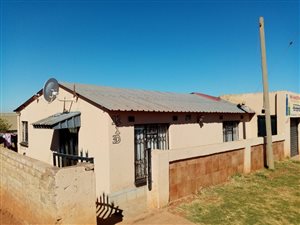 2 Bed House in Orange Farm