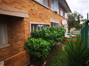 1 Bedroom Apartment in Rosettenville